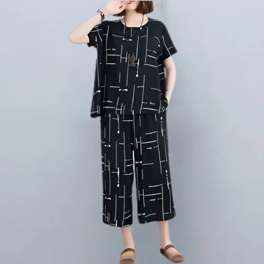 BLACK CAPRI PRINTED NIGHT SUIT
