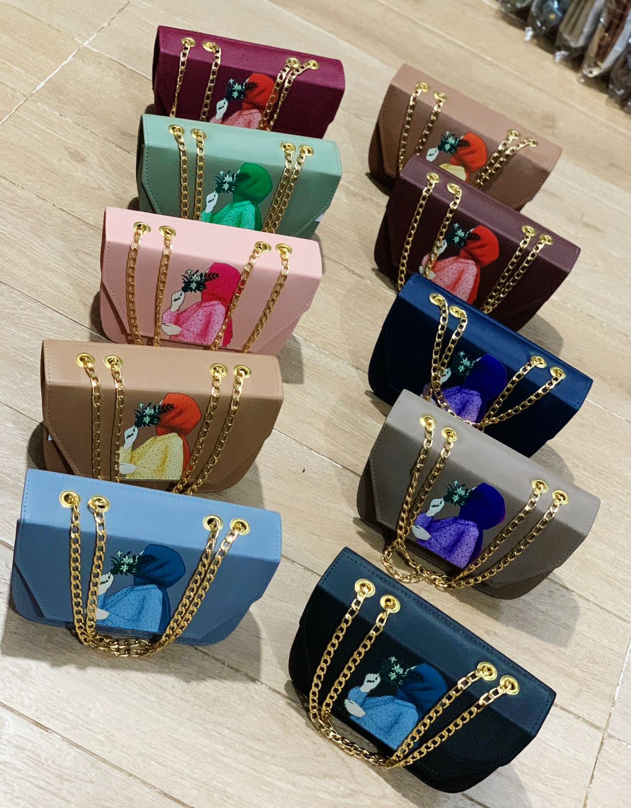 PRINTED CROSS BODY BAG